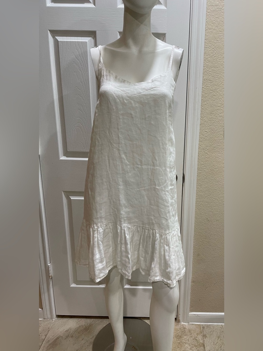 Bellambra Pure Linen Elegant White Sleeveless Dress Size Medium